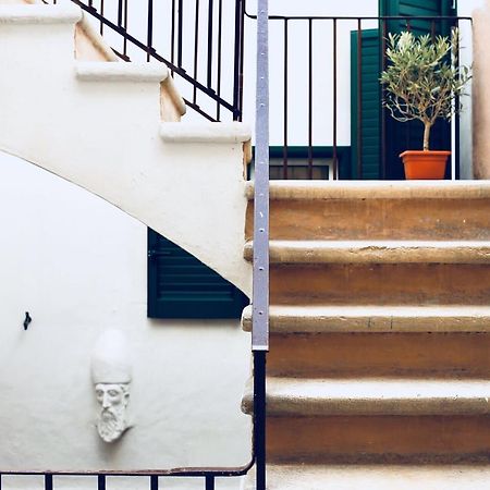 La Mitria Bed & Breakfast Трани Екстериор снимка